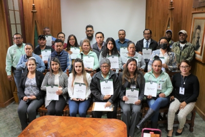 Administración Pública reconoce a empleados municipales, en San Felipe