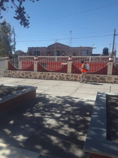 En Ocampo sanitizan espacios en comunidades.