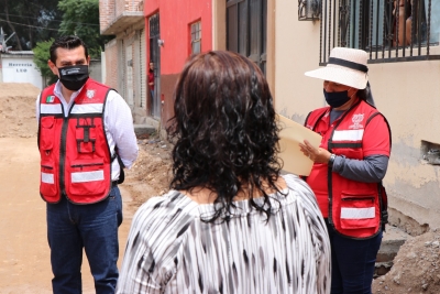 Presidente Municipal Miguel Ángel Rayas Supervisa Pavimentación de Calles en Colonias Dolorenses