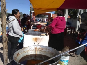 Instalan tianguis en San Gabriel, comunidad Dolorense, con el objetivo de fomentar el empleo. Ante la contingencia , ciudadanos se organizan para buscar fuentes de empleo.
