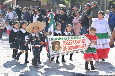 DESFILAN PREESCOLARES EN EL MARCO DE LA CELEBRACIÓN DE LA REVOLUCIÓN MEXICANA