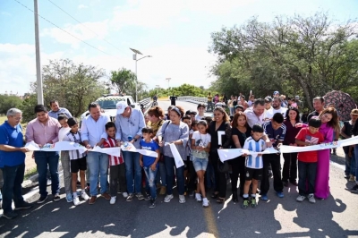 PRESIDENTE MUNICIPAL INAUGURA ASFALTADO DEL PUENTE RIO LAJA-CALVARITO