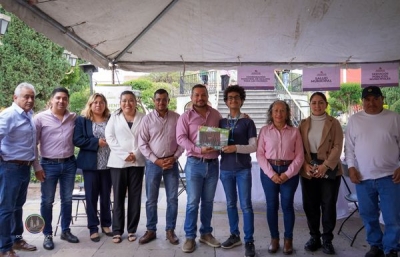 Premian a Ganadores del cartel conmemorativo del día de la mujer.