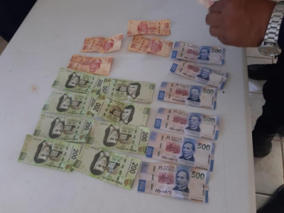 Leoneses hacen compras con dinero falso y acompañados de 2 menores, en San Felipe