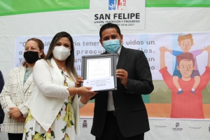 Entregan reconocimiento al premio Margarita Paz Paredes