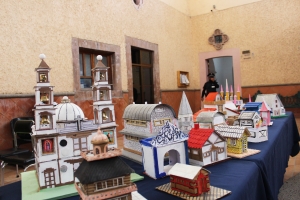 En San Felipe Inauguran  la exposición de casitas miniatura “Memoria Viva”