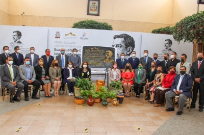 Salón de Cabildos es nombrado “José Prajedis Gilberto Guerrero Hurtado”.
